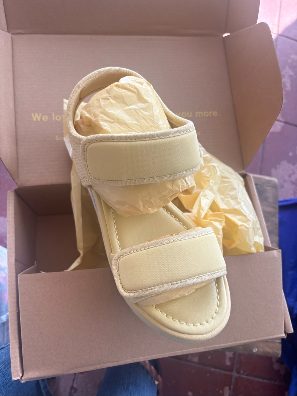 Twoobs Pale Yellow Velcro Strap Slide Sandals nib